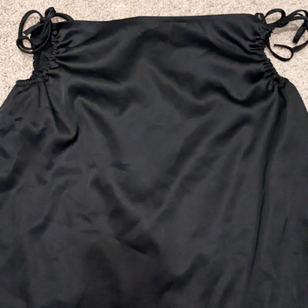 Side tie satin skirt